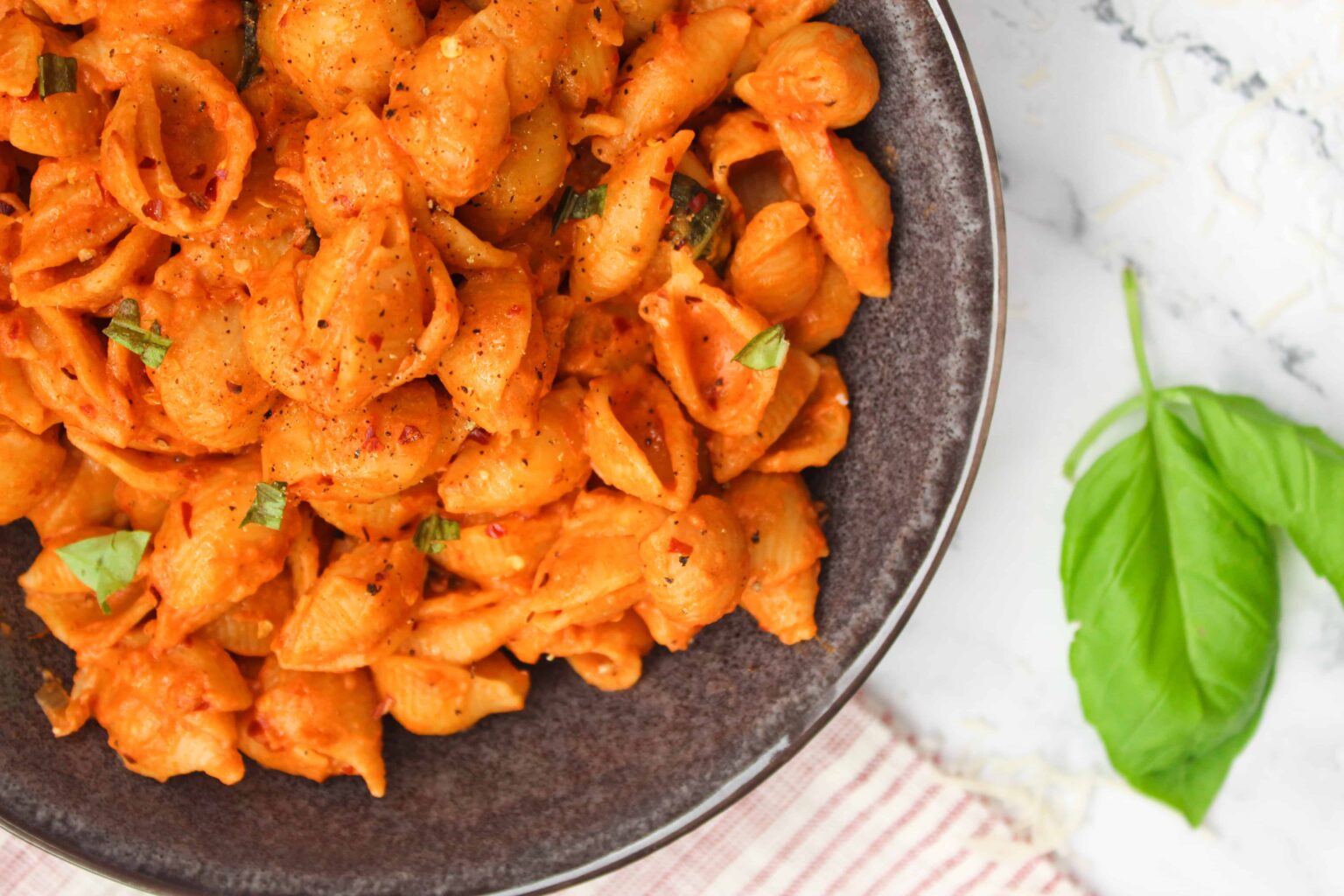 Gigi Hadid Pasta Spicy Vodka Sauce Shells 1241