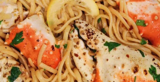 Easy Crab Pasta in White Wine Sauce